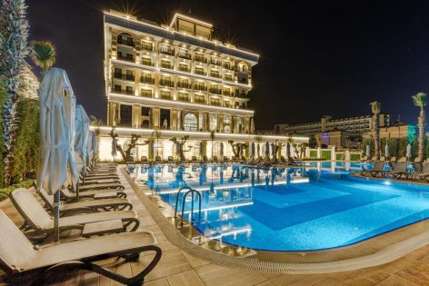 SERENITY QUEEN HOTEL