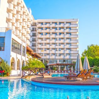 GRAND TEMIZEL HOTEL - Хотели в Айвалък, Турция