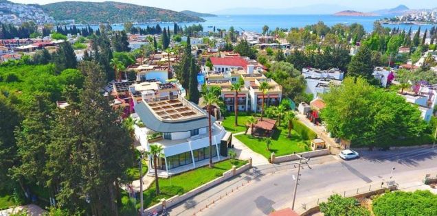 BITEZ GARDEN LIFE HOTEL & SUITES