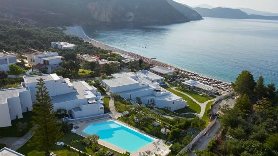 Lichnos Beach Hotel&Suites