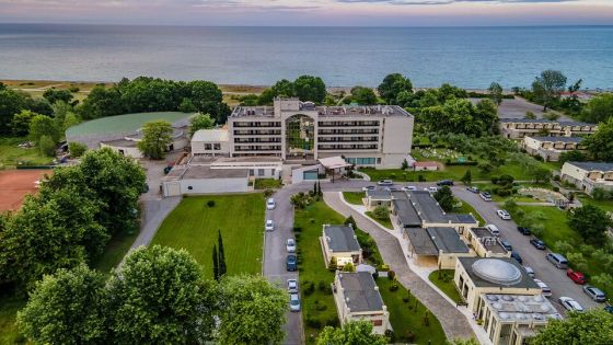 Olympian Bay Grand Resort