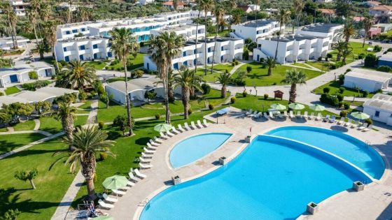 Kinetta Beach Resort & Spa