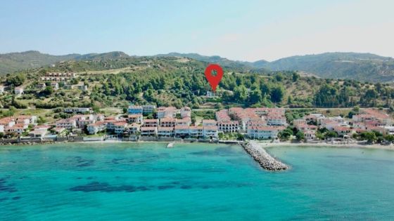 Rahoni Cronwell Hotel by Diomedes Group