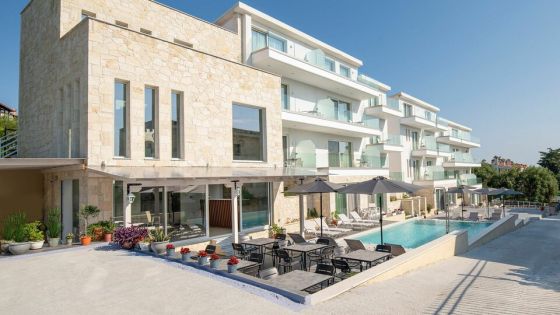 Hanioti Central Hotel