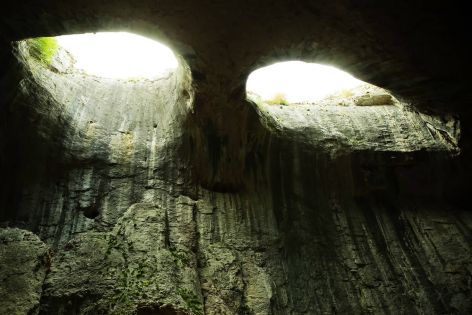 Пещерата Проходна, геопарк Искър-Панега и Крушунски водопади