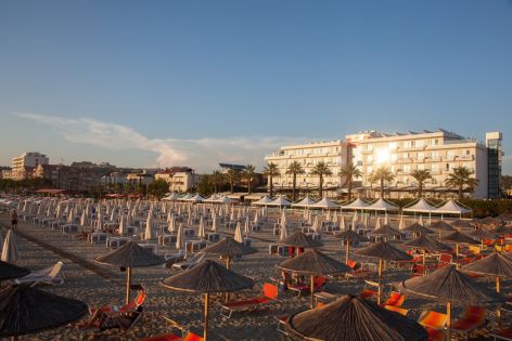 Почивка в АЛБАНИЯ - 4 нощувки на ривиерата на Дуръс, със самолет и обслужване на български език!