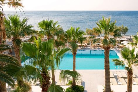 KAMARI BEACH SANTORINI