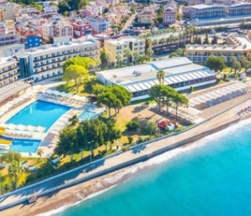 ROYAL BEACH CLUB